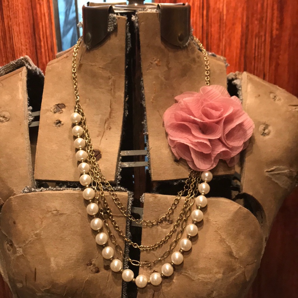 BOGO FREE Chain, flower, and faux pearl necklace